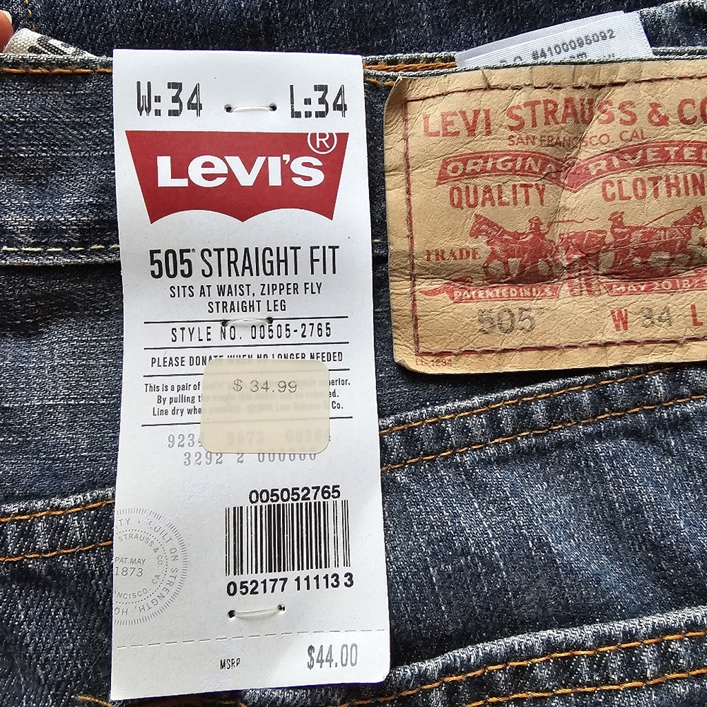 Mens Levi jeans brand new 505 straight fit 34x34